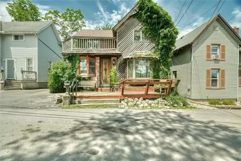 7 Lakeport St, Rochester, NY 14612
