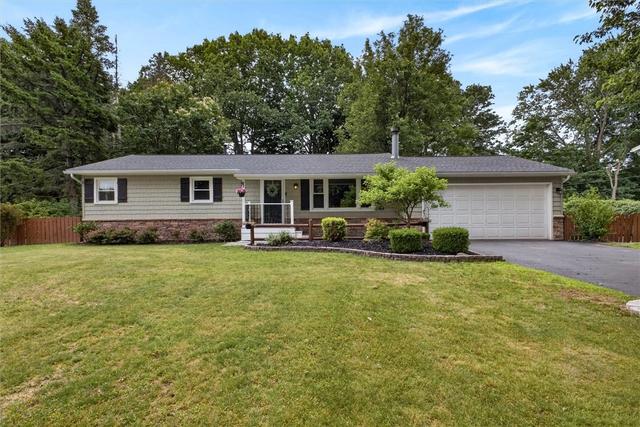 14 Terry Ln, Ogden, NY 14624