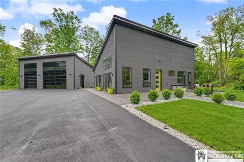 14075 Mill St, Springville, NY 14141