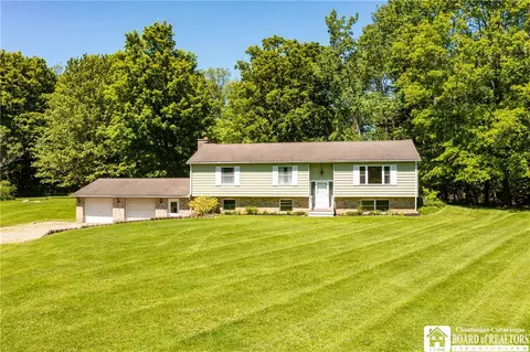 2650 Christy Ln, Kiantone, NY 14701