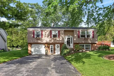 402 Picturesque Dr, Greece, NY 14616