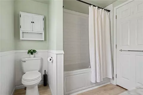 Bath - 98 Dewberry Dr, Irondequoit, NY 14622 photo 2 of 2