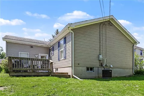 Exterior - 98 Dewberry Dr, Irondequoit, NY 14622 photo 4 of 6