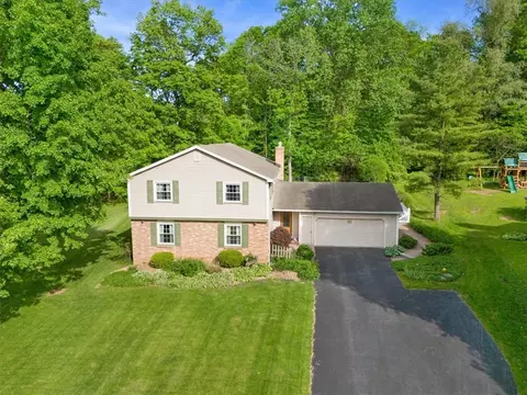 14 Burncoat, Pittsford, NY 14534