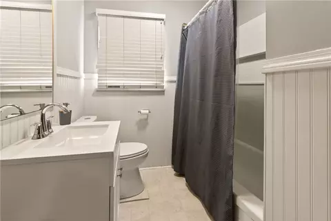 Bath - 92 Taft Ave, Irondequoit, NY 14609 photo 1 of 1
