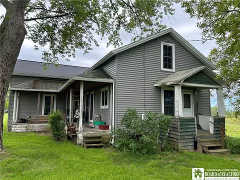 5192 Webster Rd, Pomfret, NY 14063