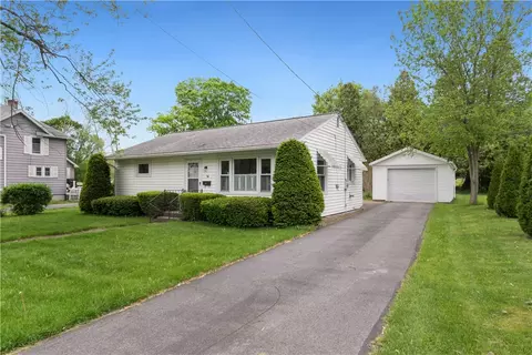 16 Myrtle Ave, Milo, NY 14527