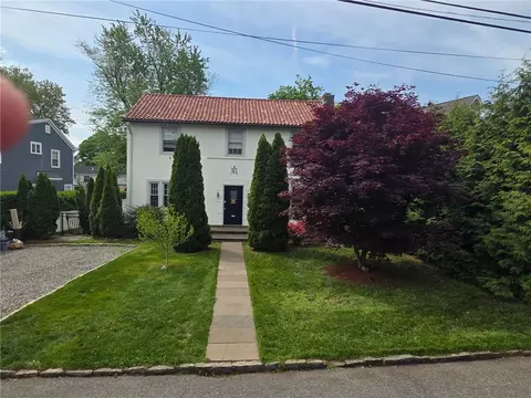 32 Deerfield Ave, Eastchester, NY 10709