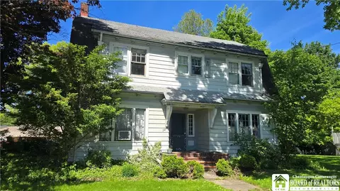 247 Hallock St, Jamestown, NY 14701
