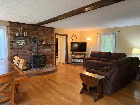 Living - 1316 Bay Dr, Middlesex, NY 14507 photo 1 of 5