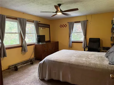 Bedroom - 1316 Bay Dr, Middlesex, NY 14507 photo 8 of 9
