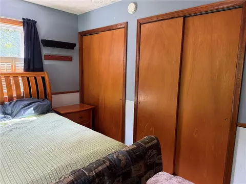 Bedroom - 1316 Bay Dr, Middlesex, NY 14507 photo 5 of 9