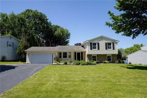 103 Jackie Dr, Greece, NY 14612