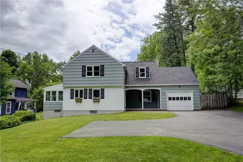 17 W Jefferson Rd, Pittsford, NY 14534