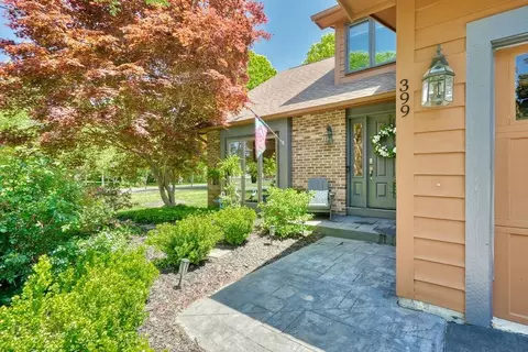 399 Thrushwood Ln, Webster, NY 14580