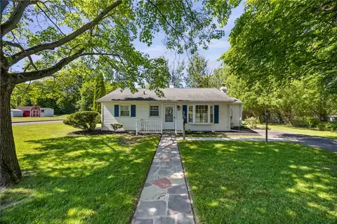 328 W High St, Geneva, NY 14456
