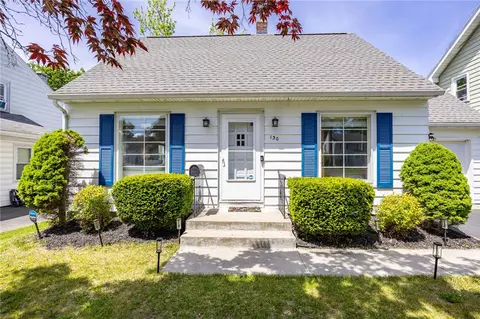 130 Avondale Rd, Irondequoit, NY 14622