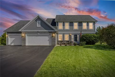 1349 Cherry Laurel Cir, Webster, NY 14580