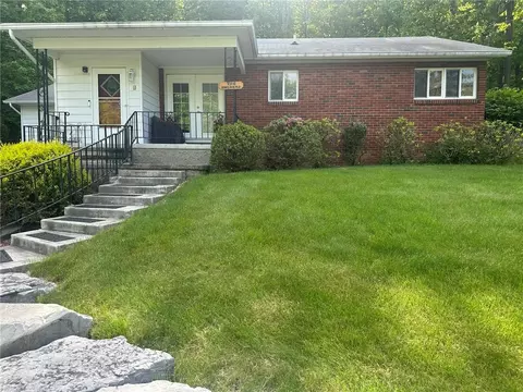 904 Upland Dr, Elmira, NY 14905