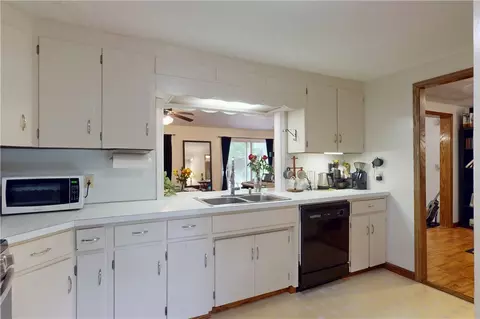 Kitchen - 916 Hector St, Ithaca, NY 14850 photo 4 of 5