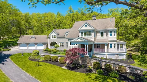 4752 W Lake Rd, Canandaigua, NY 14424