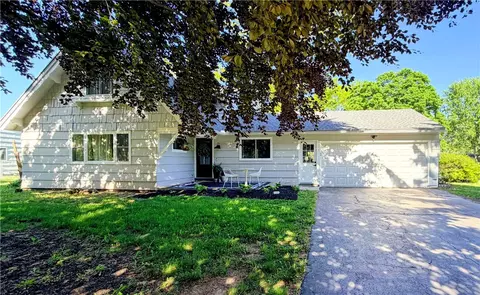 15 Bellmawr Dr, Chili, NY 14624