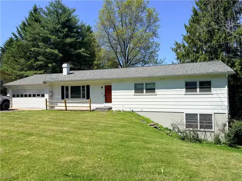 40 Pine Hill Dr, Alfred, NY 14802