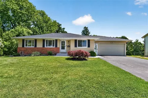 859 Tait Ave, Greece, NY 14616