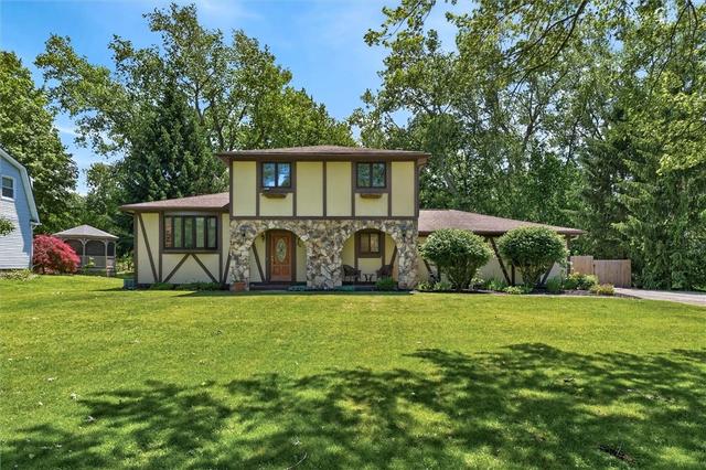 86 Phaeton Dr, Penfield, NY 14526
