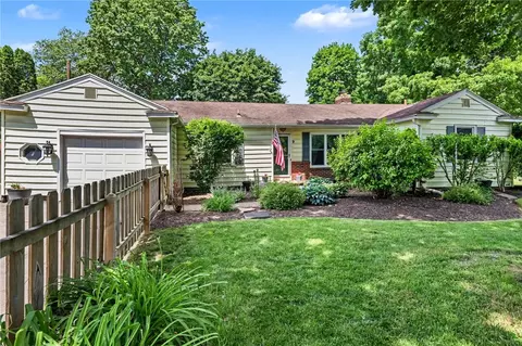 9 Poplar Dr, Rochester, NY 14625