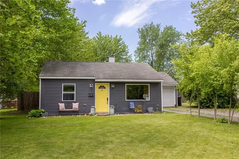 17 Amherst Rd, Waterloo, NY 13165