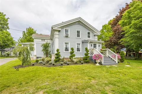 4299 Lake Rd, Williamson, NY 14589