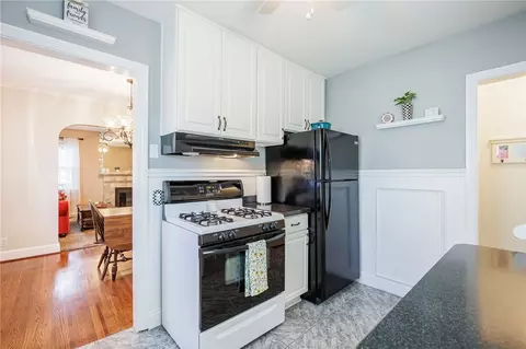 Kitchen - 367 Walzer Rd, Irondequoit, NY 14622 photo 6 of 6