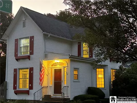 29 Pine St, Allegany, NY 14706