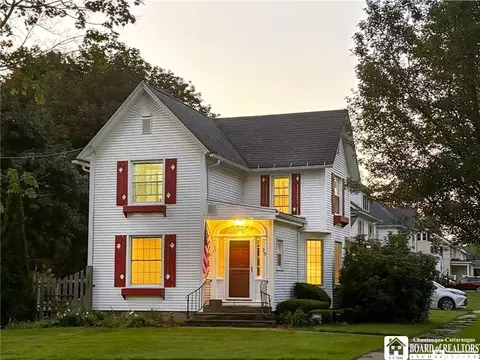 29 Pine St, Allegany, NY 14706
