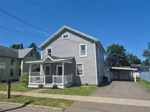 6 E St N, Sherburne, NY 13460