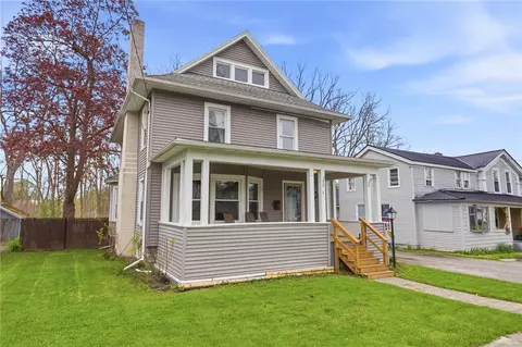 7 12 North St, Le Roy, NY 14482