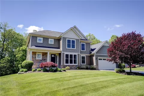 5 Camellia Rise Rise, Perinton, NY 14450