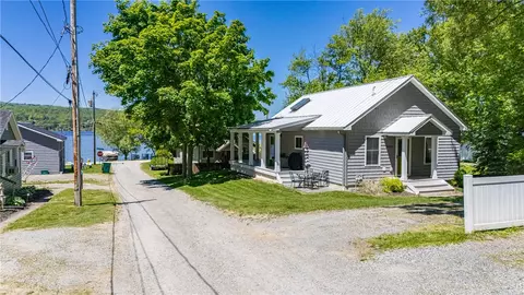 8496 Hobart St, Richmond, NY 14471