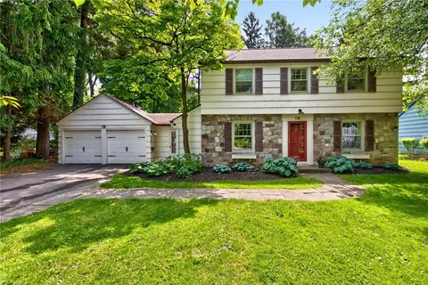 118 Branford Rd, Rochester, NY 14618
