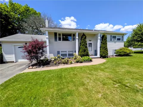 225 Meadowlark Rd, Horseheads, NY 14845