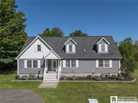 5320 Ellicott Rd, Brocton, NY 14716