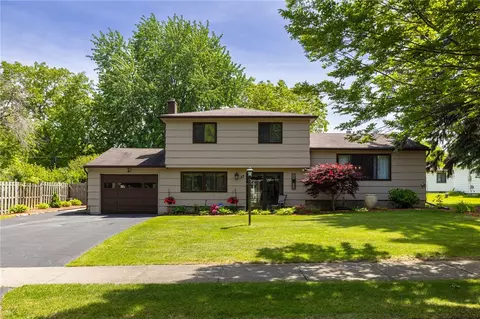53 Echo St, Irondequoit, NY 14609