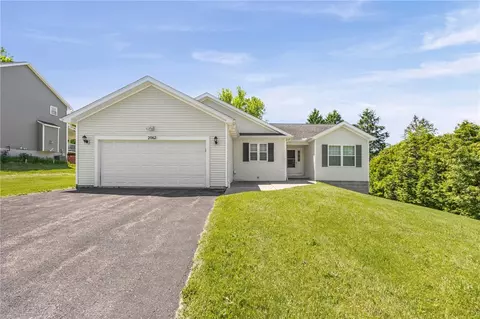 2062 Johnny Ln, Walworth, NY 14568