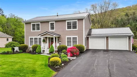98 Wisconsin Dr, Chenango, NY 13901