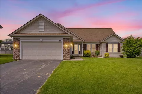 22 James Moore Cir, Parma, NY 14468