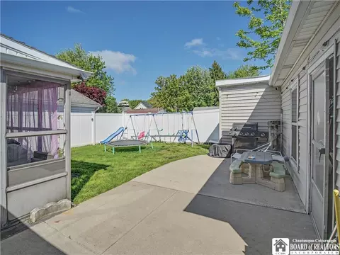 Exterior - 48 E Pine St, Dunkirk, NY 14048 photo 6 of 8
