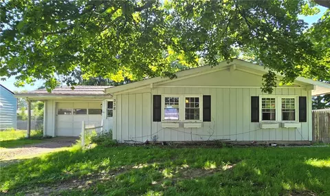 338 Day St, Horseheads, NY 14845