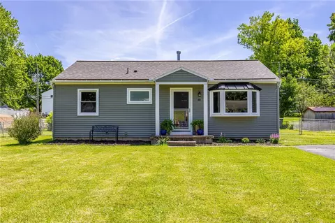48 Macon Dr, Rochester, NY 14623