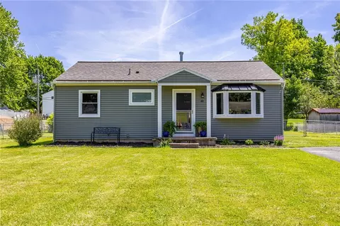 48 Macon Dr, Rochester, NY 14623